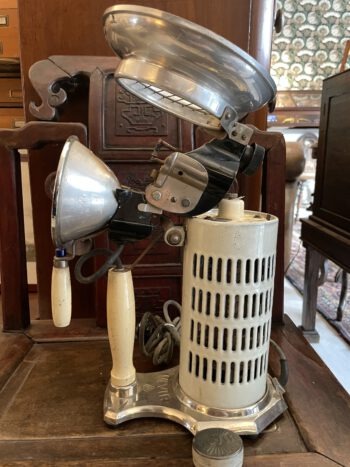 Antieke UV lamp Ulvir kooldraadlamp