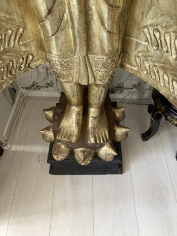 Groot houten buddha beeld thailand