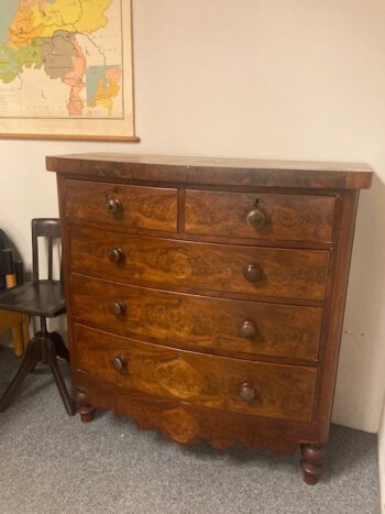 Antieke engelse commode