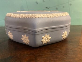Wedgwood doosje hartvormig