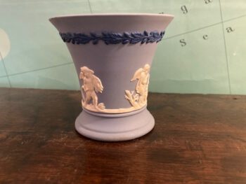 jasperware Wedgwood vaasje