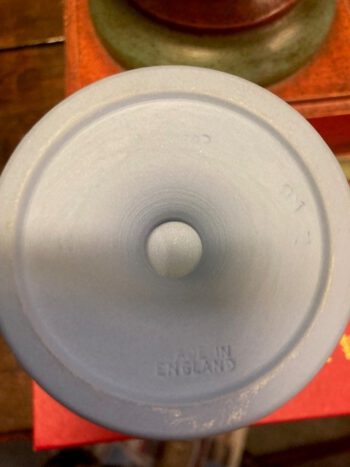 Blauwe wedgwood vaas